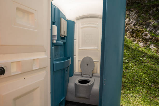 Best Portable toilet rental cost  in Milton, WI